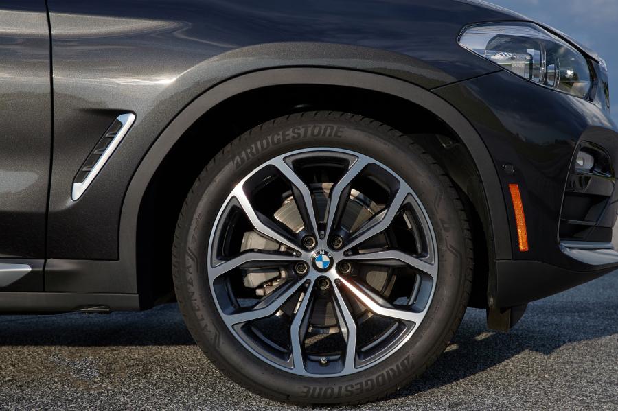 Детали экстерьера BMW X4 xDrive30i (G02) 2018 года  (NA) (фото 63 из 106)